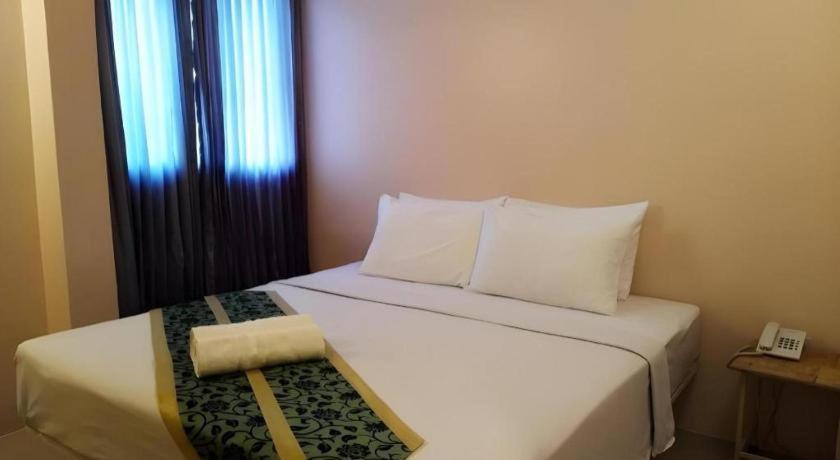 Bird Room Hotel - Pratunam Bangkok Luaran gambar