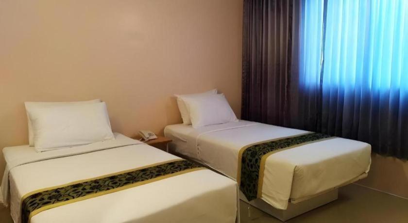 Bird Room Hotel - Pratunam Bangkok Luaran gambar